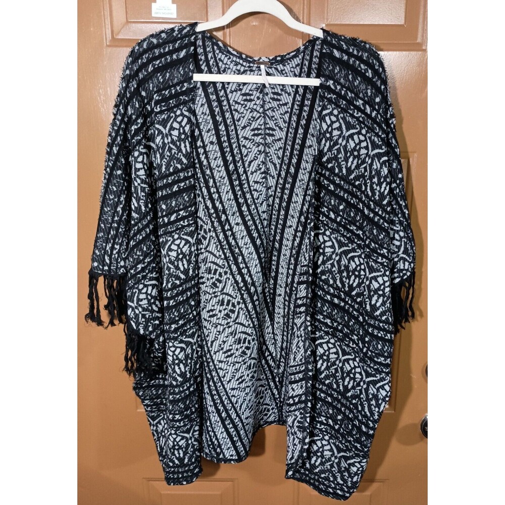 Free People M/L Kimono Cardigan Front Sweater Lightweight Fringe Black White